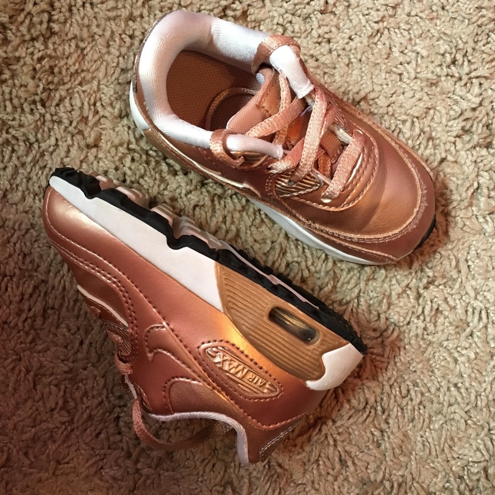 Rose Gold Nike Air Max 🌹 Toddler 6
